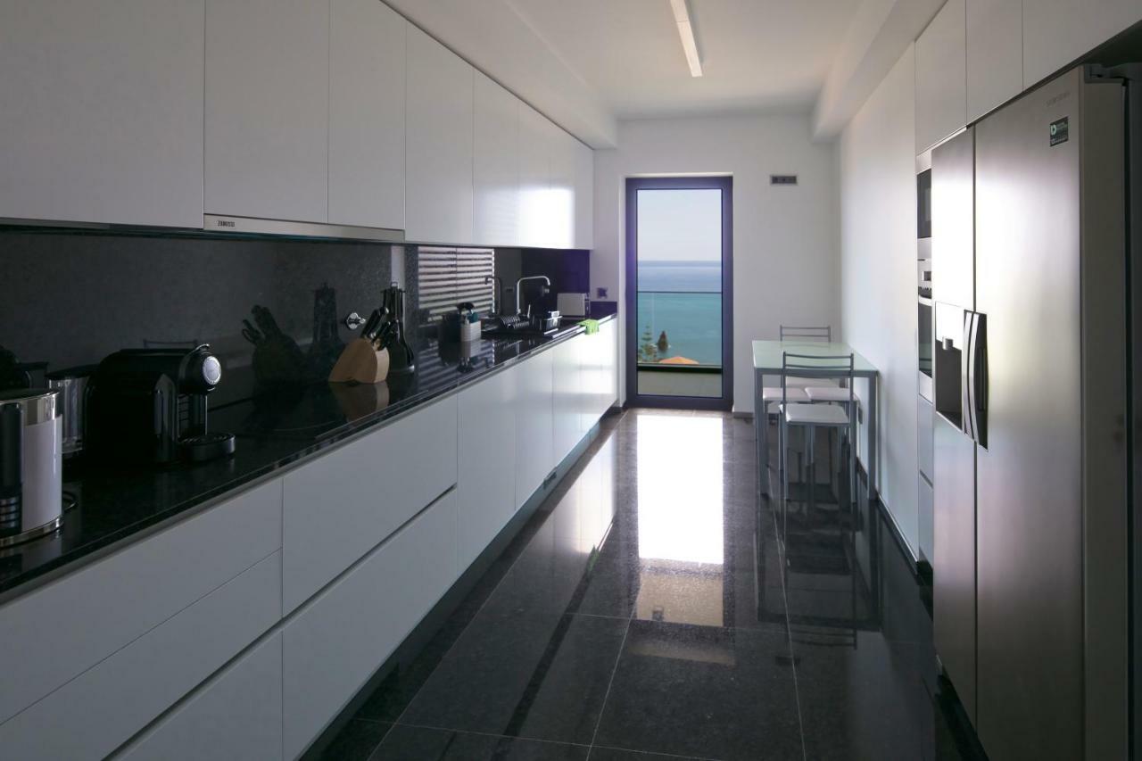 Spacious Luxury Holiday Apartment With A Great View, Funchal, Free Wifi And Parking Exterior foto